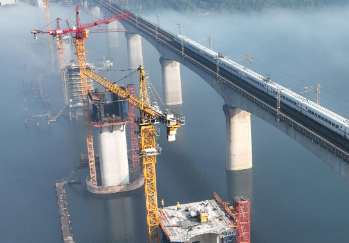 柳江双线特大桥建设施工现场